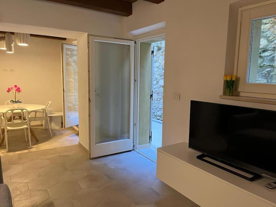 Charme In Centro With Private Parking Apartment Ascoli Piceno Exterior foto