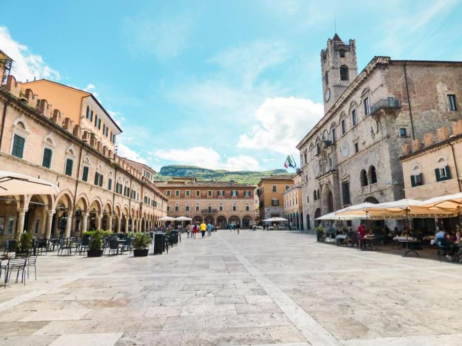 Charme In Centro With Private Parking Apartment Ascoli Piceno Exterior foto