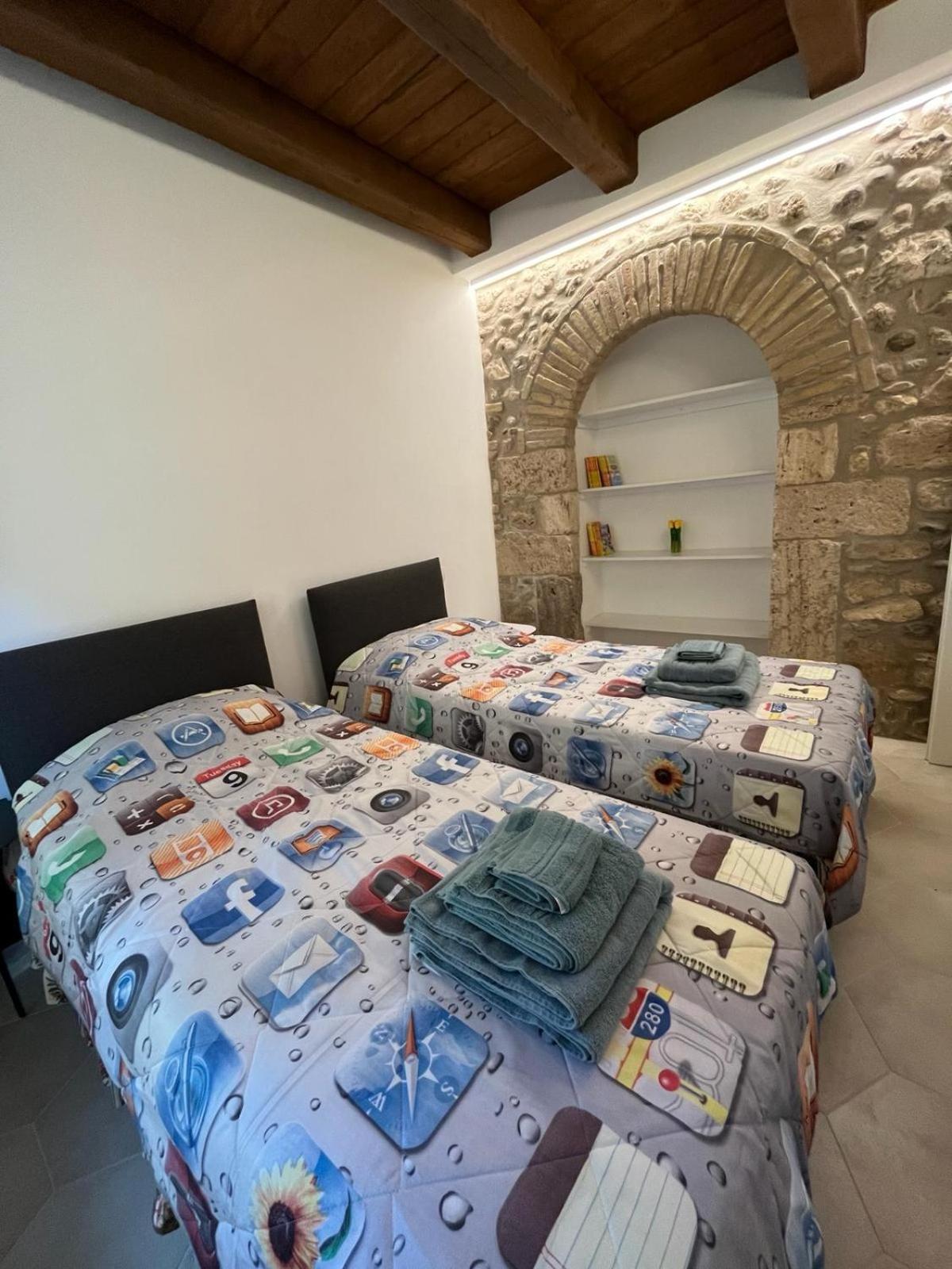 Charme In Centro With Private Parking Apartment Ascoli Piceno Exterior foto