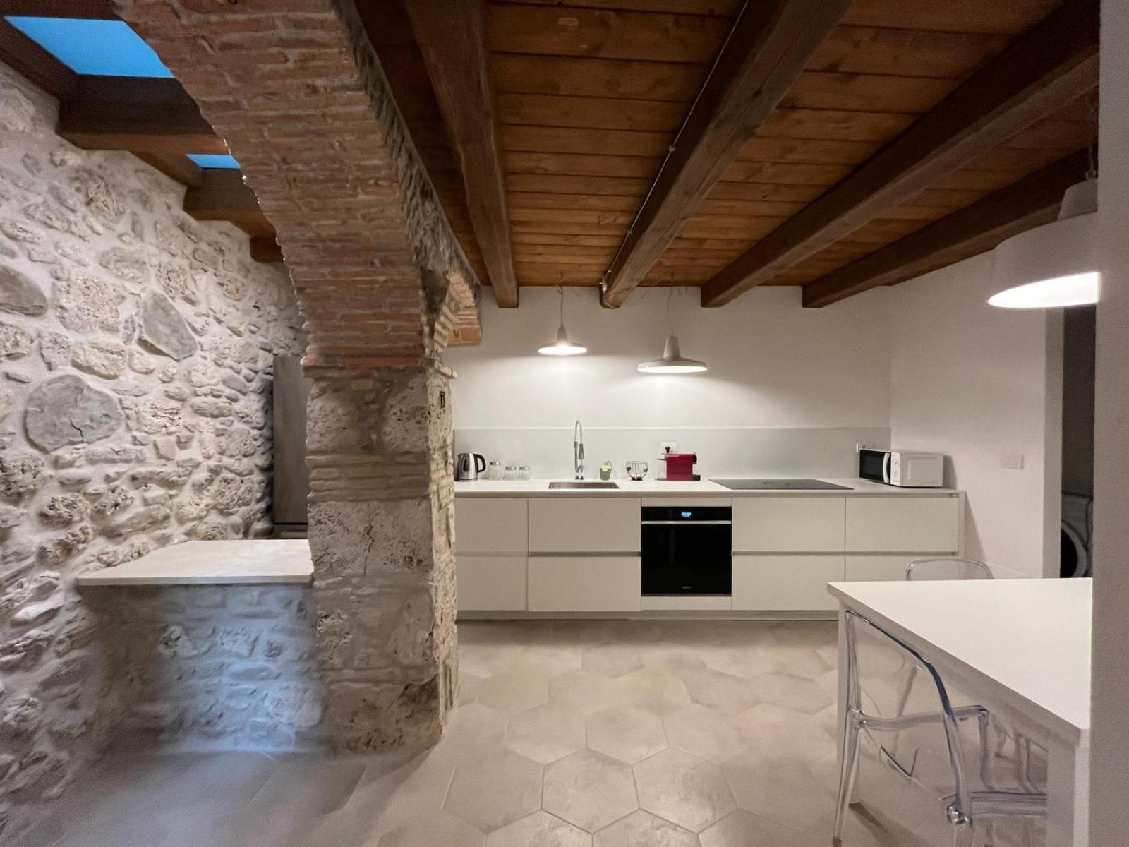 Charme In Centro With Private Parking Apartment Ascoli Piceno Exterior foto